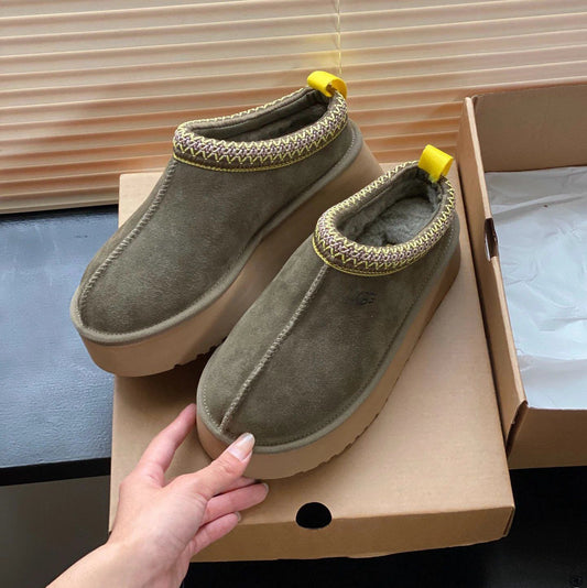 UGG Tasman