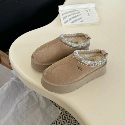 UGG Tasman
